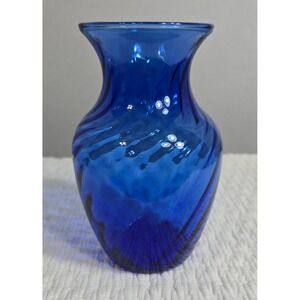 Vintage Indiana Glass Vase  "Illusions" Swirl Cobalt Blue 5.25" Height